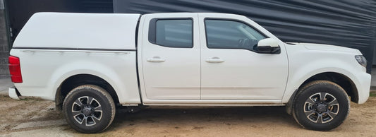 CUPULA FIBRA VIDRIO NACIONAL GREAT WALL WINGLE 7 (2019+) | CIEGA CON PUERTA TRASERA DE VIDRIO -A PEDIDO- VALOR INCLUYE PINTURA E INSTALACION EN NUESTRO LOCAL EN SANTIAGO.