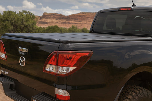 TAPA PLEGABLE MAZDA BT50 (2021+) | SOBRE RIEL | WINBO