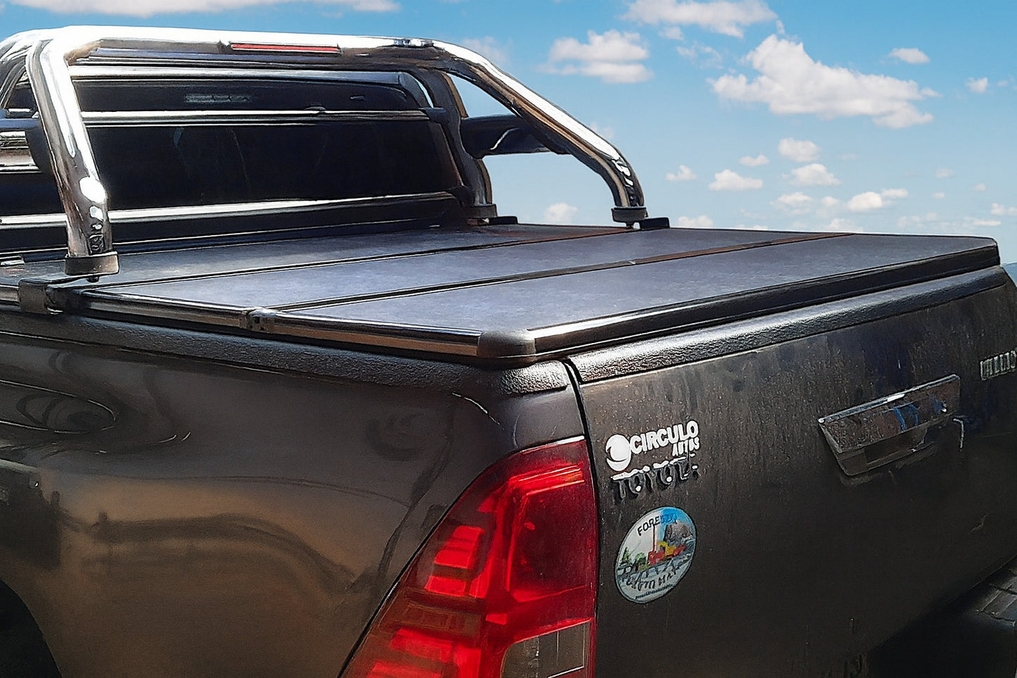 TAPA PLEGABLE TOYOTA HILUX (2015+) | SOBRE RIEL