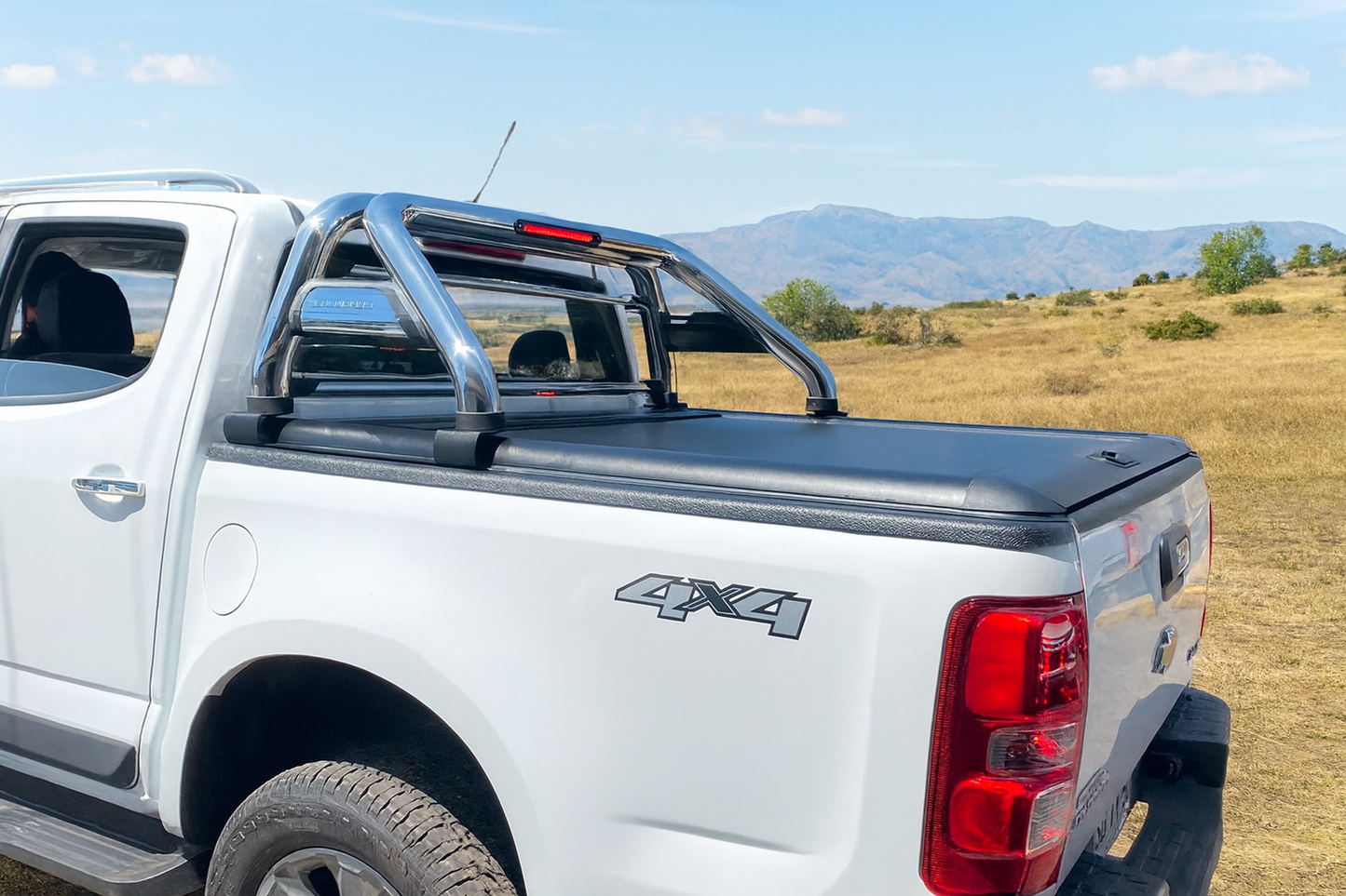 TAPA RETRACTIL CHEVROLET DMAX (2021+) | WINBO